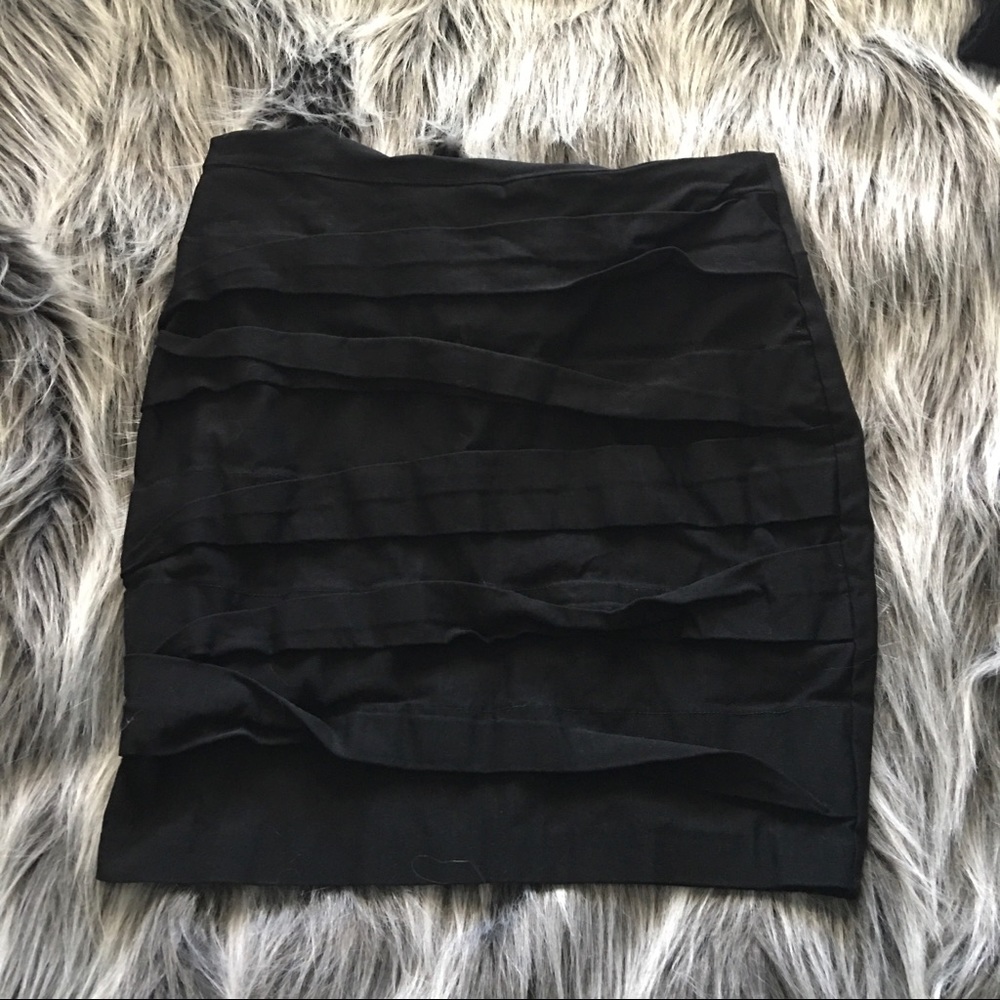 Short Stretchy Pencil Skirt